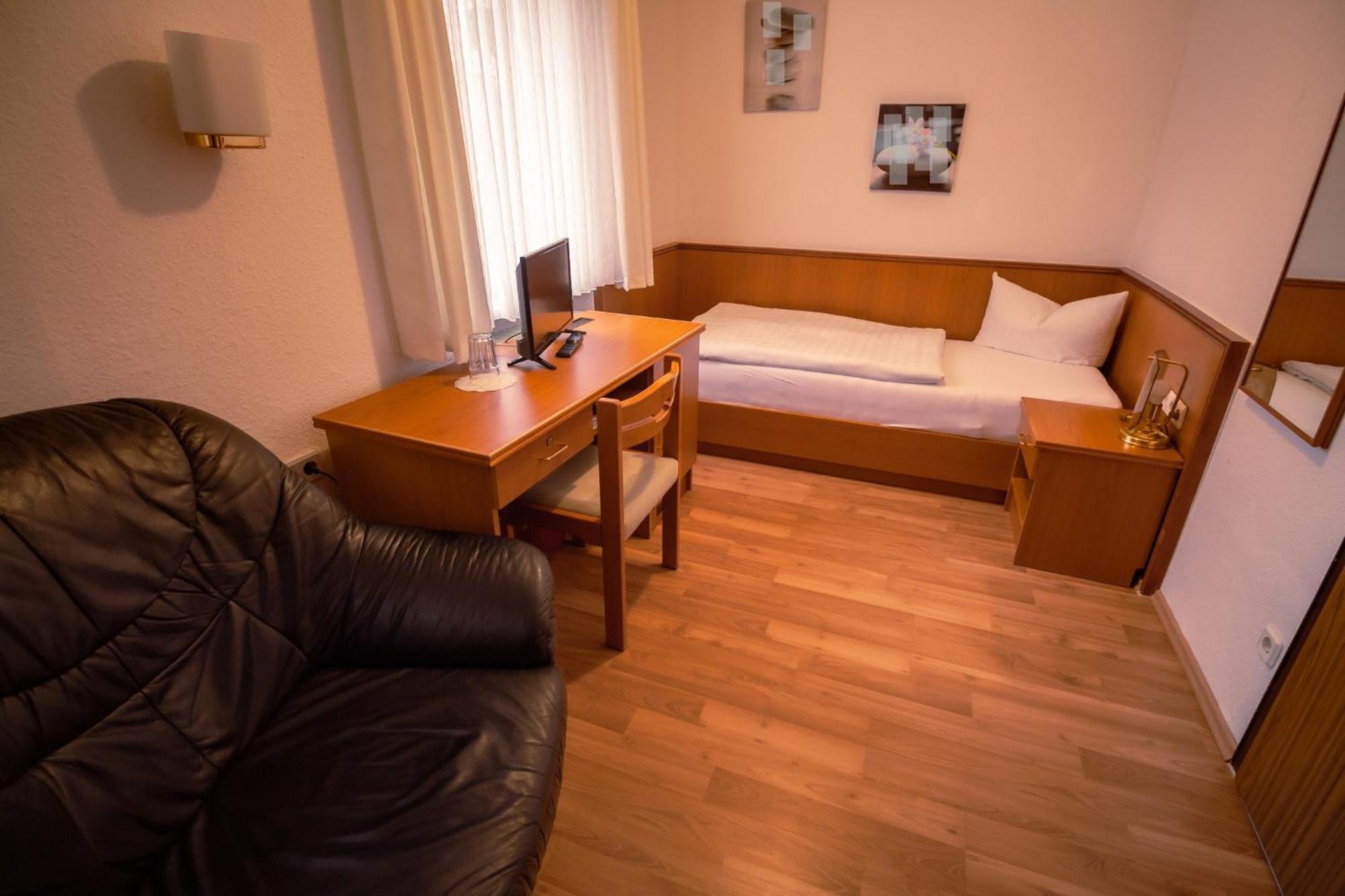 Hotel-Pension Ursula Bad Sachsa Bagian luar foto